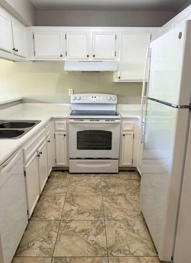 Building Photo - 291 E Mel Ave