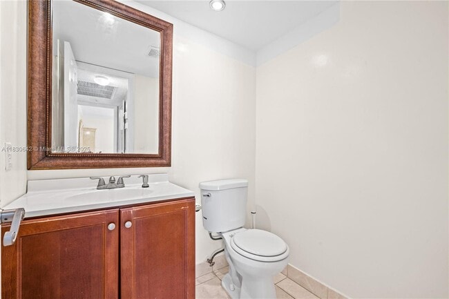 Building Photo - 3545 NE 167th St