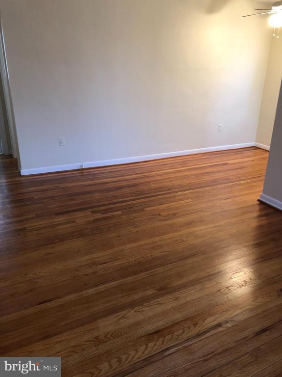 Building Photo - 806 Jefferson St