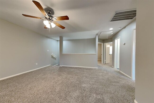 Building Photo - 1714 Sterling Village Dr