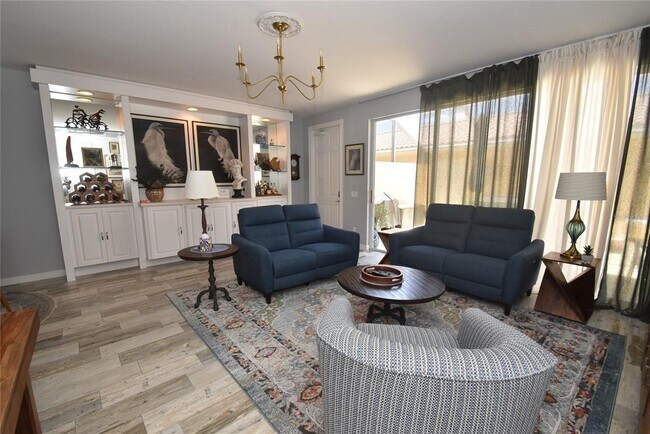 Building Photo - 5397 Davini St