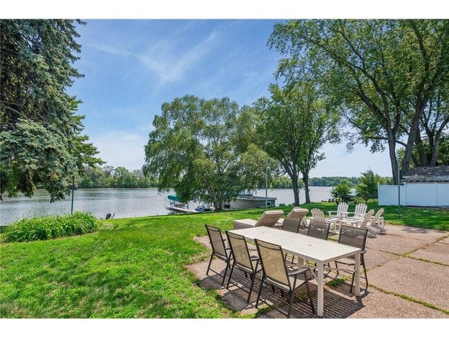 Building Photo - 5636 Twin Lake Terrace N