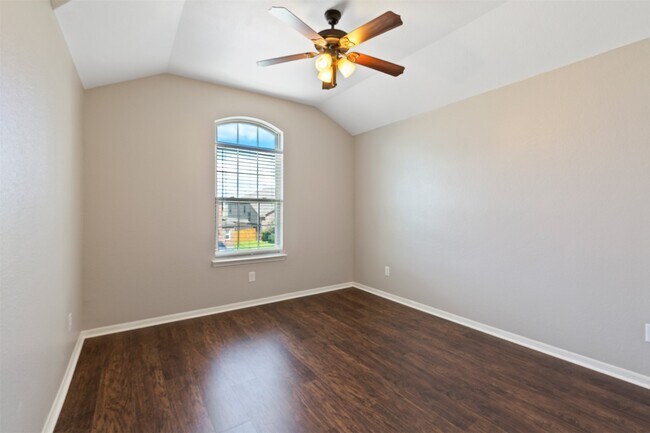 Building Photo - 11614 Lantana Reach Dr