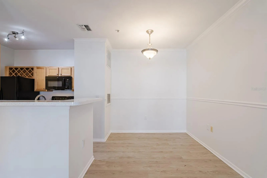 Dining area - 5000 Culbreath Key Way