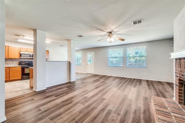 Building Photo - 12800 Gillon Dr