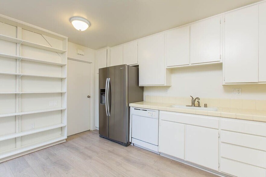 Building Photo - 28320 Rey de Copas Ln