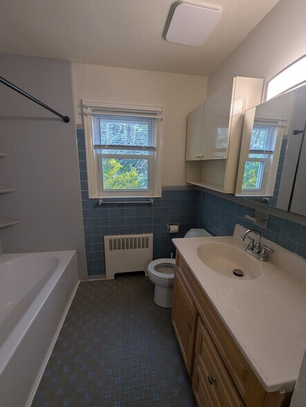 Building Photo - 22 Gaines St