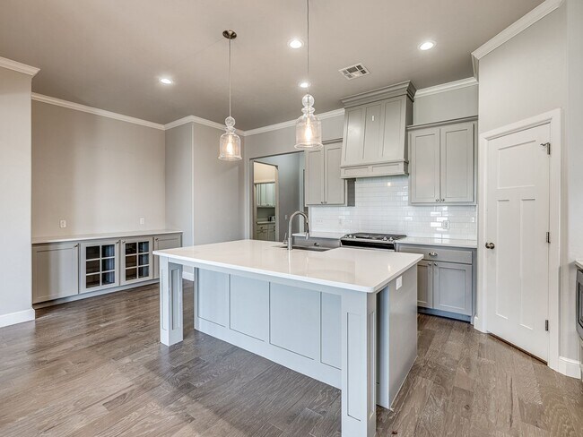 Building Photo - 3 Bed/2 Bath Beacon Home in Rush Brook Add...