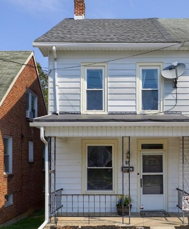 Building Photo - Coming Soon - Charming 3 Bedroom, 1.5 Bath...