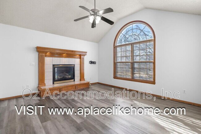 Building Photo - 313 S Darrowby Dr