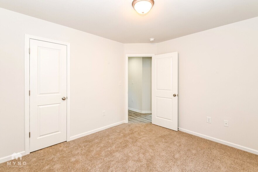 Building Photo - 7117 Plott Rd