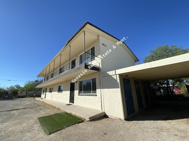 Primary Photo - 2 bed with washer & dryer