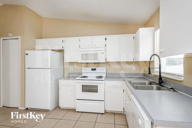 Building Photo - 356 Lake Daisy Cir