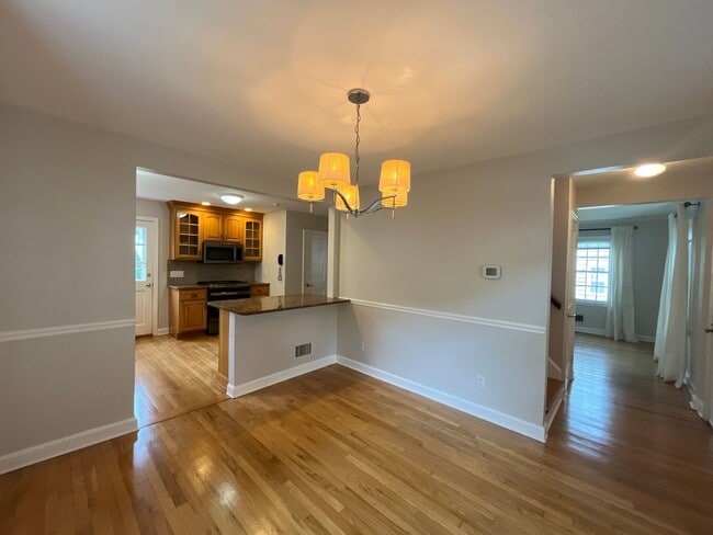 Building Photo - North Haven Single Family