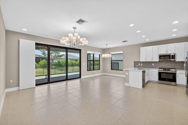 Building Photo - 12522 SW Emerald Estuary Ter