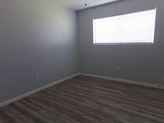 Building Photo - 221 Austin St