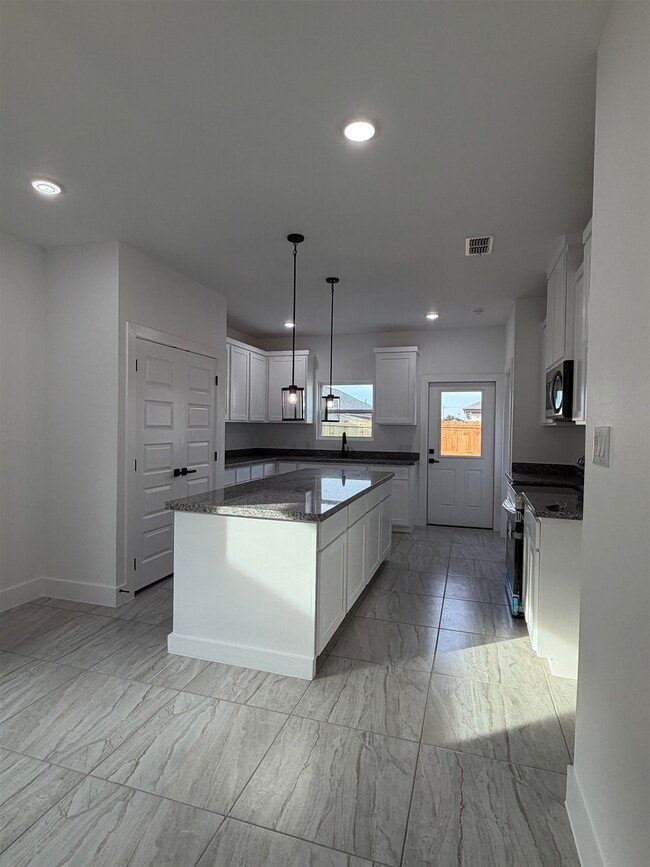 Building Photo - 1532 Consejero Ln