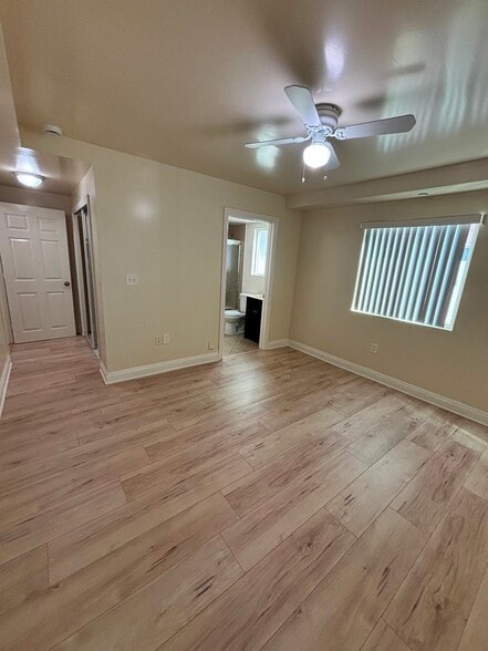 Building Photo - 9017 Avalon Blvd