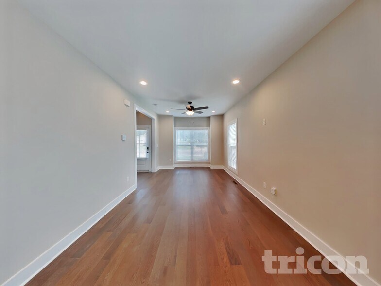 Building Photo - 15 Sycamore Ridge W
