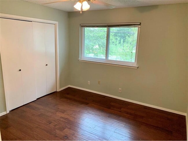 Building Photo - 11502 Tanglebriar Trail