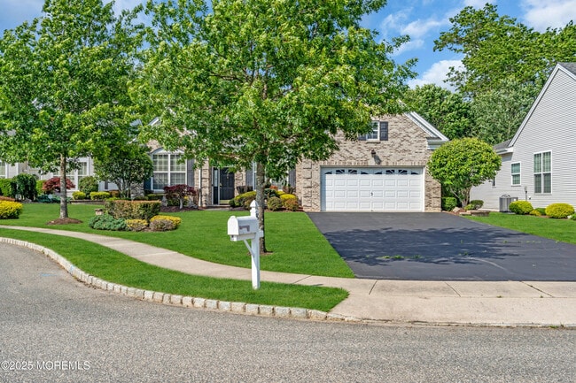 Building Photo - 8 Park Ridge Way