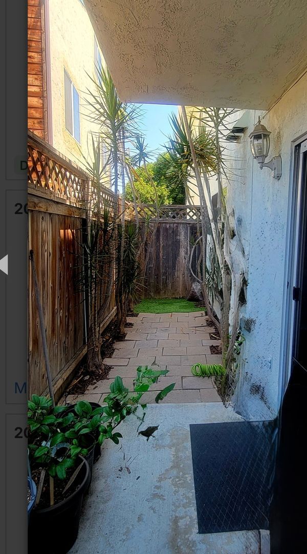 Building Photo - 2 Bedroom 2 Bath Condo Now Available - Att...