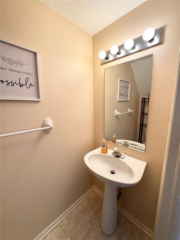 Building Photo - 2246 Lake Woodberry Cir