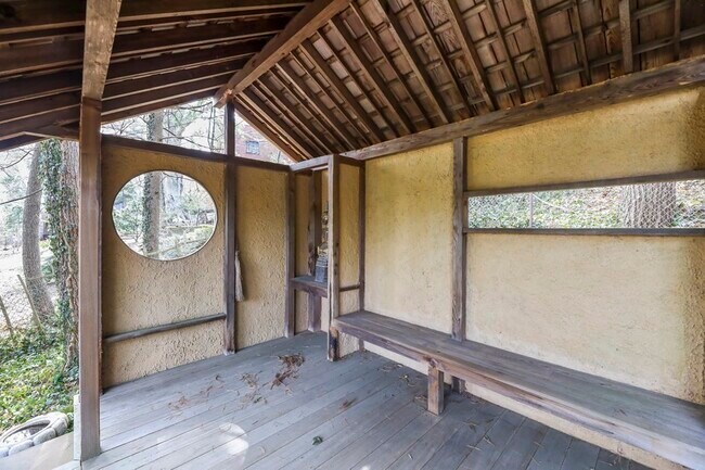 Building Photo - 38 Cumberland Ave