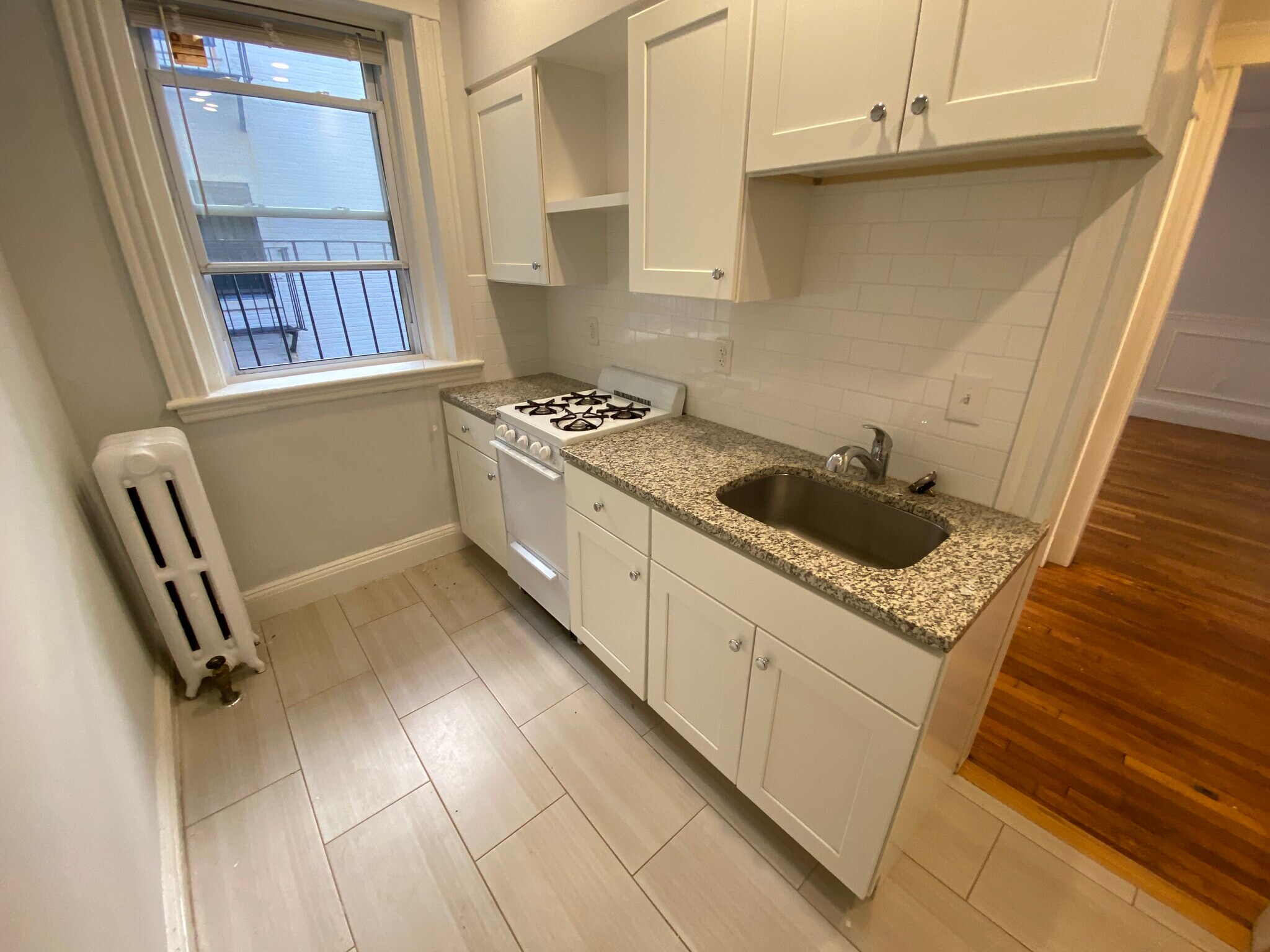 Building Photo - 34 Worthington St