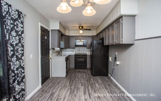 Building Photo - 4611 33rd St