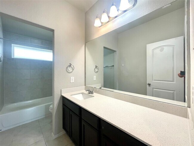 Building Photo - 6701 Wolf Pack Dr