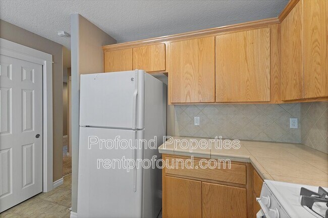 Building Photo - 20176 SW Bernice Ln