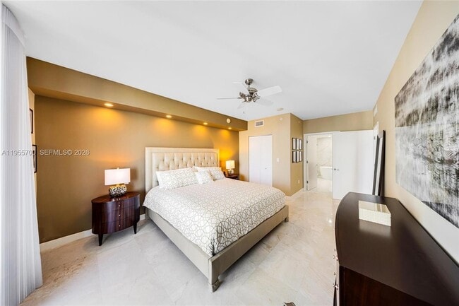 Building Photo - 2831 N Ocean Blvd