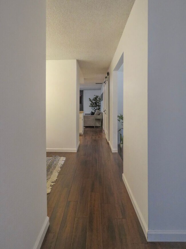 Building Photo - Coming Soon !!! 4 Bedroom Tualatin Home Available - Inquire today !!!