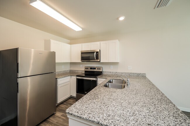 Building Photo - 12280 Hindle Ave