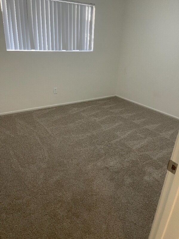 Building Photo - 2231 E Lenita Ln