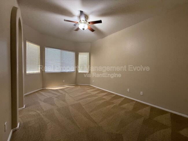 Building Photo - 16825 S 30th Ave