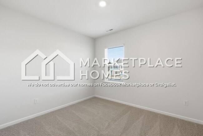 Building Photo - 1200 Pavo Path