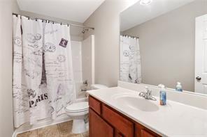 Building Photo - 5835 Weddington Dr