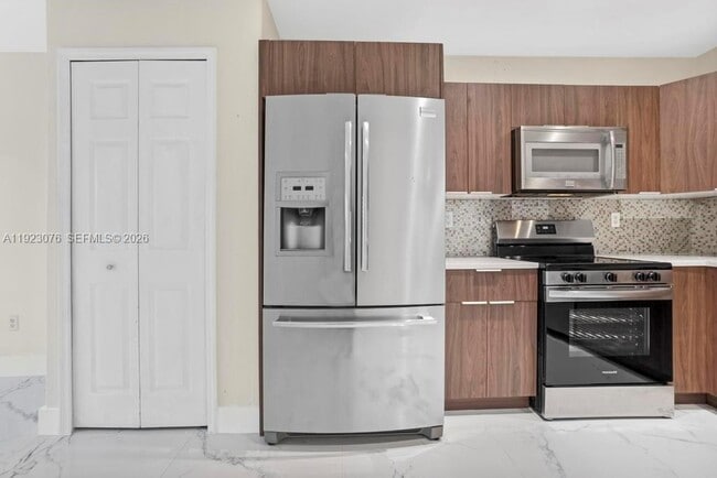 Building Photo - 11462 NW 48th Terrace