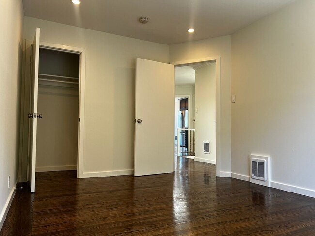 Building Photo - Views for Days Eureka Valley Home.  OPEN HOUSE!!!! THURSDAY, MAY 21 FROM 4:00 PM - 6:30 PM.