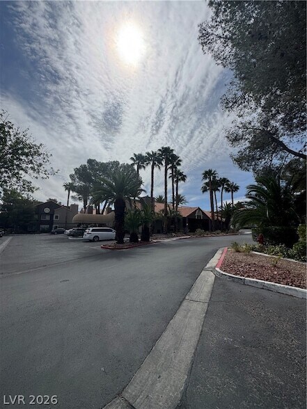 Building Photo - 5050 S Rainbow Blvd