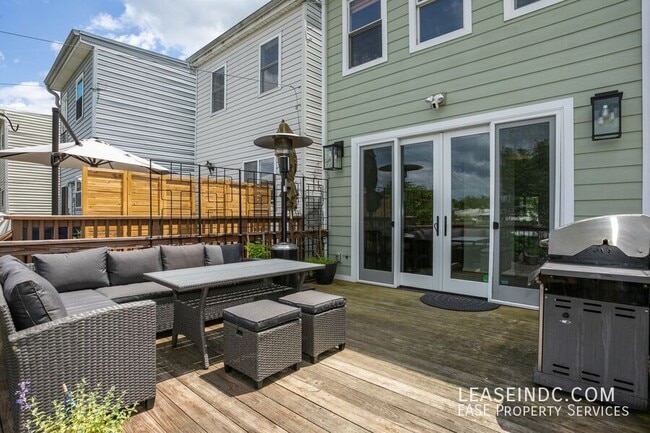 Building Photo - 719 Gallatin St NW