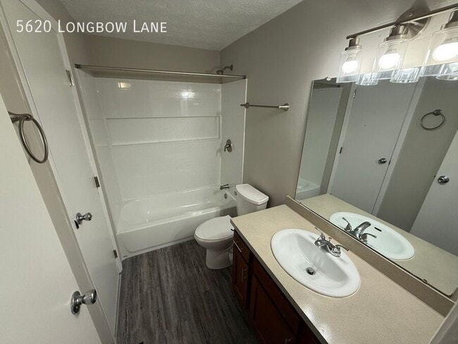 Building Photo - 5620 Longbow Ln