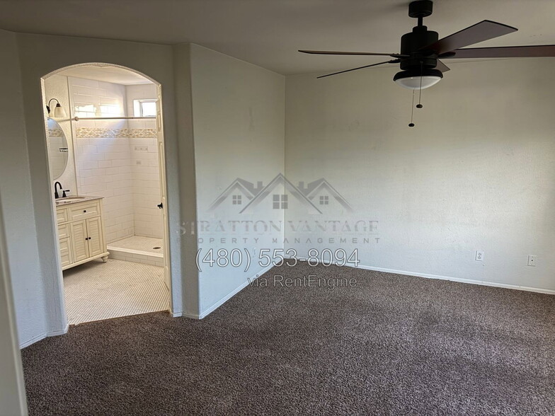 Building Photo - 14159 W Columbus Ave