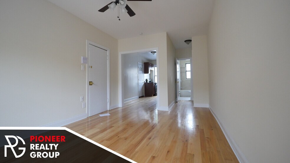 Building Photo - 2842 N Orchard St