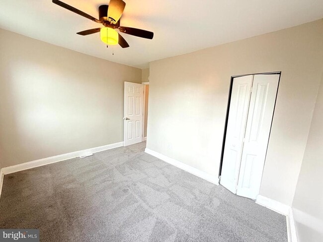 Building Photo - 2401 Baker St