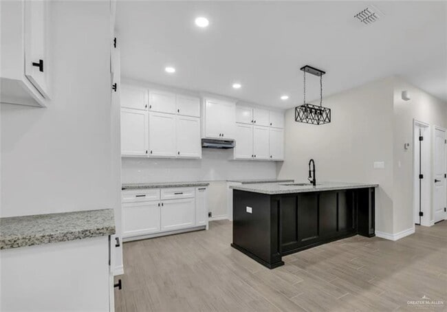 Building Photo - 316 Ricky Ave