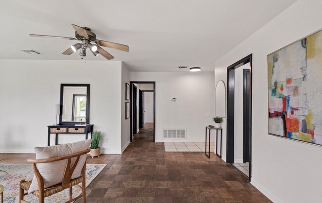 Building Photo - 165 Antigua Dr