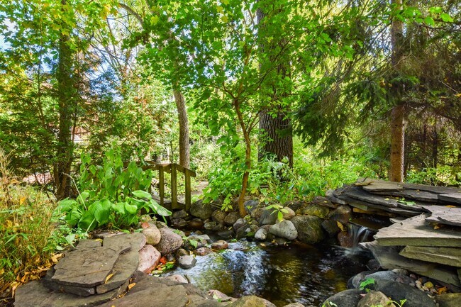 Building Photo - 1889 Paddock Pl